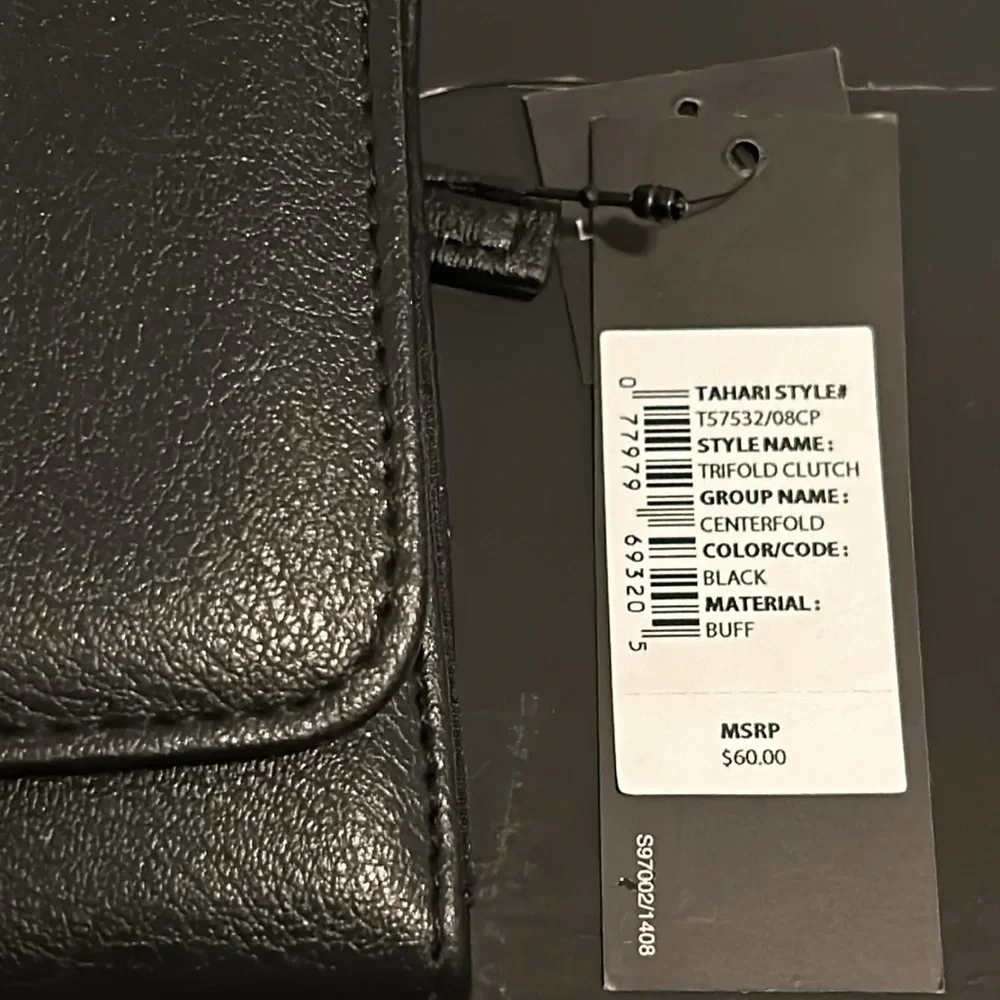 TAHARI WOMEN WALLET BLACK NEW